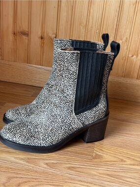 UGG CAMDEN EXOTIC Heeled Chelsea Ankle Boots